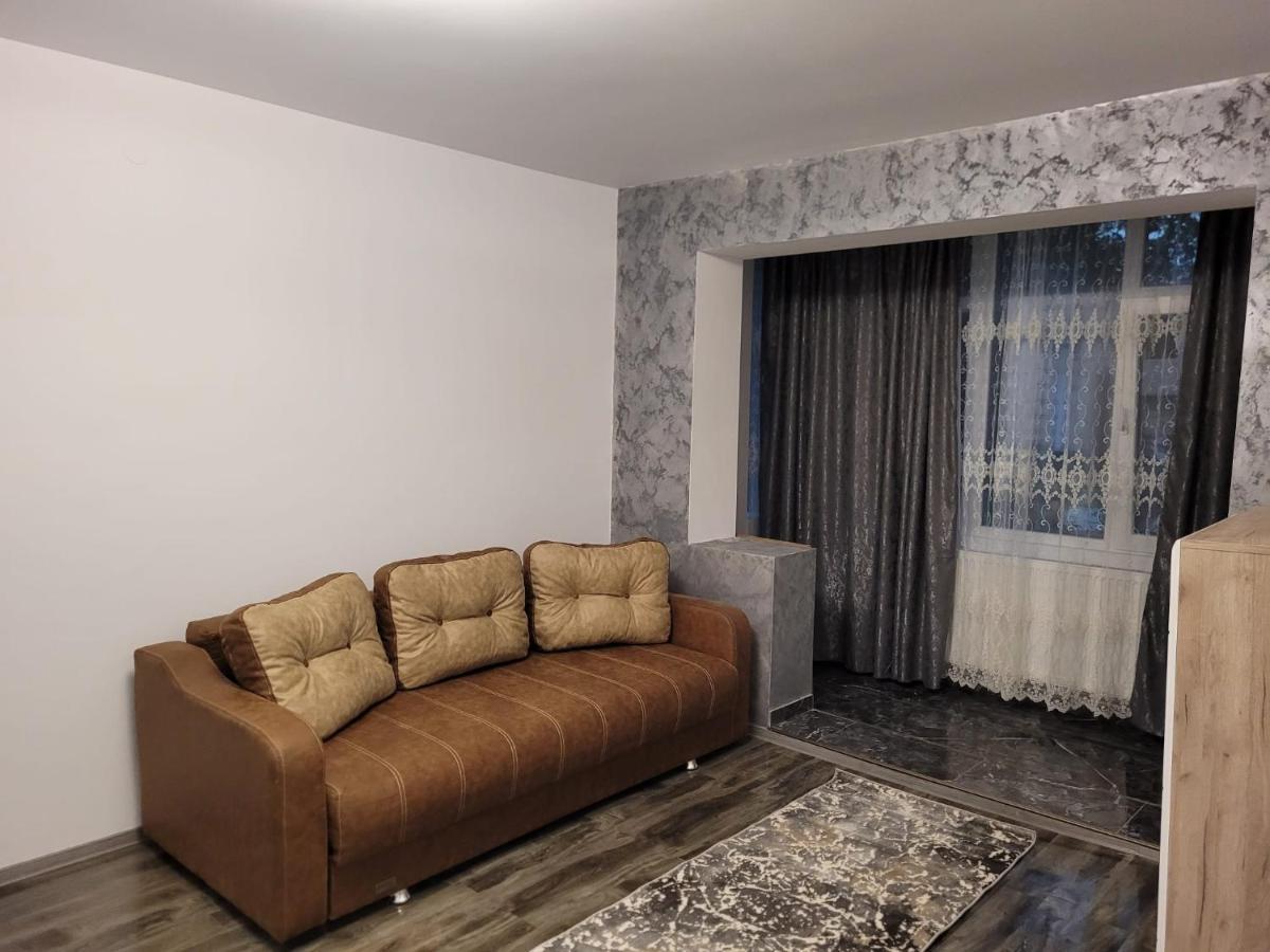 Apartament Regim Hotelier 2 雅西 外观 照片