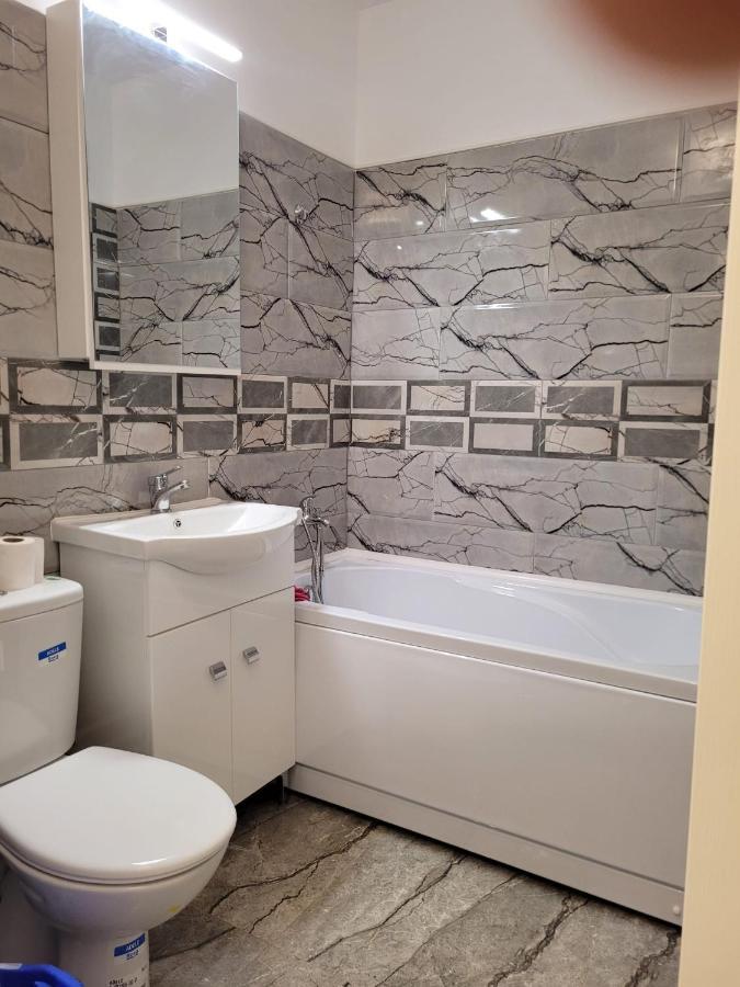 Apartament Regim Hotelier 2 雅西 外观 照片
